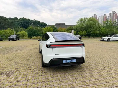 Tesla Model Y 2026, 400 км, за 48116.06 USD