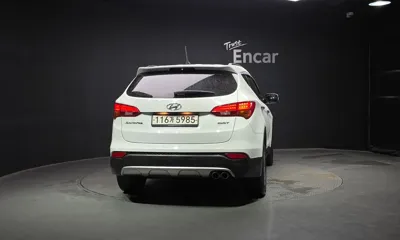 Hyundai Santafe 2014, 104128 км, за 6502.89 USD