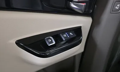 Kia Canival 2023, 75173 км, за 16187.64 USD - фото 18