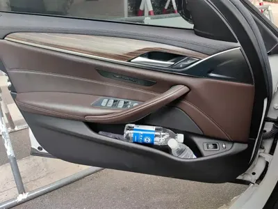 BMW 5 Series New Energy 2018, 53700 км, за 20040.81 USD - фото 7
