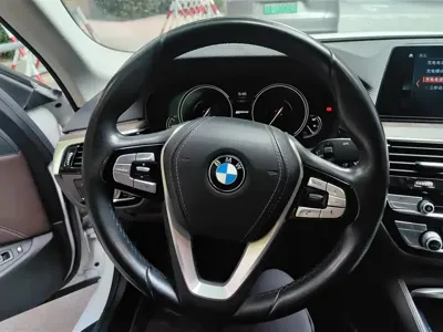 BMW 5 Series New Energy 2018, 53700 км, за 20040.81 USD - фото 15