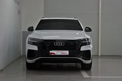 Audi Q8 2023, 37332 км, за 48247.34 USD