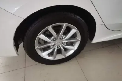 Honda Civic 2022, 90000 км, за 11717 USD - фото 11