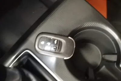 Honda Civic 2022, 90000 км, за 11717 USD - фото 31