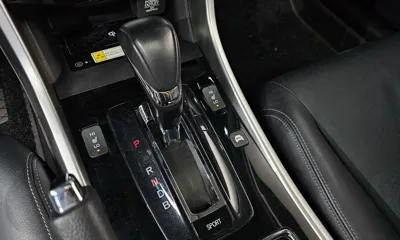 Honda Accord 2017, 100086 км, за 9518.18 USD - фото 9