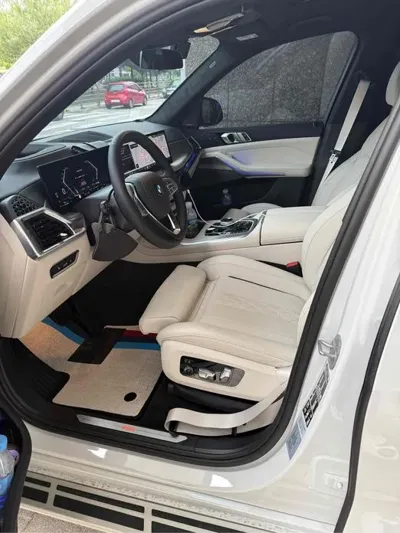 BMW X7 2025, 3155 км, за 54726.27 USD - фото 6