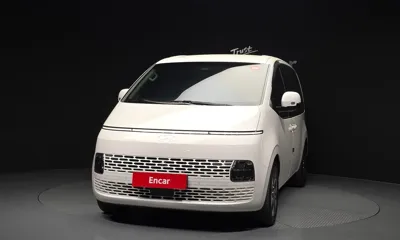 Hyundai Staria 2025, 32409 км, за 19860.64 USD