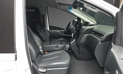 Hyundai Staria 2025, 32409 км, за 19860.64 USD - фото 12