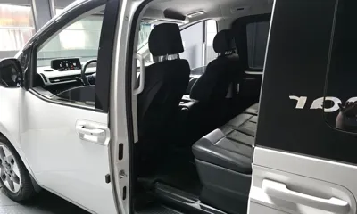 Hyundai Staria 2025, 32409 км, за 19860.64 USD - фото 26