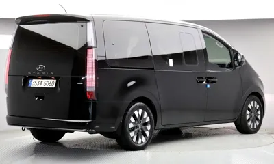 Hyundai Staria 2022, 47637 км, за 20686.98 USD