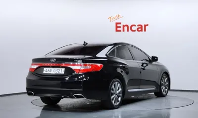 Hyundai Grandeur 2016, 237970 км, за 2593.77 USD