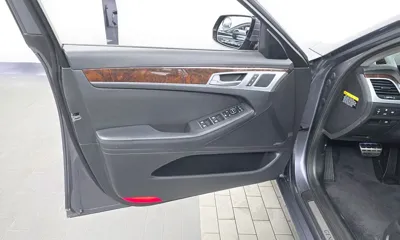 Hyundai Genesis 2014, 152140 км, за 6381.45 USD - фото 24