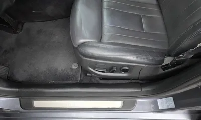 Hyundai Genesis 2014, 152140 км, за 6381.45 USD - фото 31