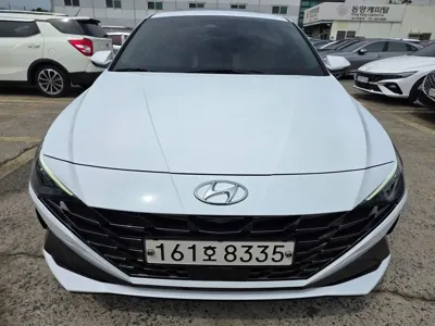 Hyundai Avante 2023, 17886 км, за 13121.96 USD