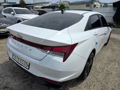 Hyundai Avante 2023, 17886 км, за 13121.96 USD - фото 8