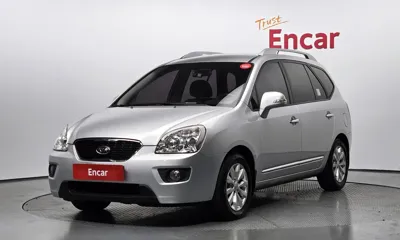 Kia Carens · 2013 год