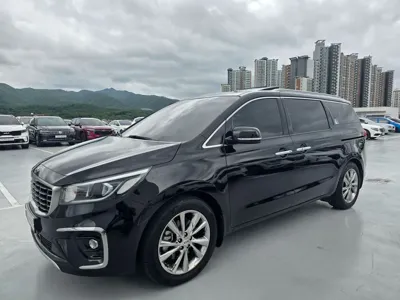 Kia Canival 2020, 195077 км, за 8131.68 USD