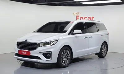 Kia Canival · 2019 год