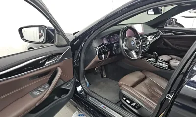 BMW 5-Series 2022, 55628 км, за 33051.32 USD - фото 10