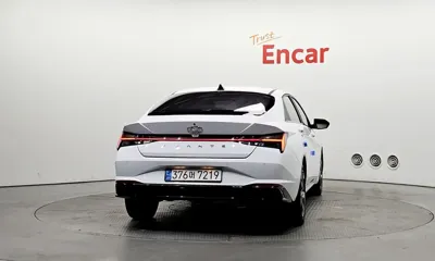 Hyundai Avante 2023, 53118 км, за 10416.94 USD