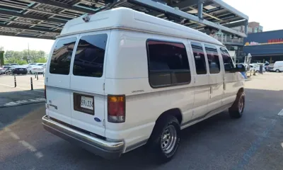 Ford Econoline 1996, 138919 км, за 12351.29 USD