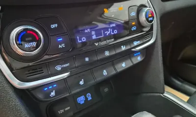 Hyundai Santafe 2019, 140518 км, за 10371.54 USD - фото 10