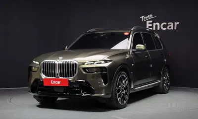 BMW X7 · 2025 год