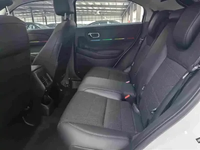 Honda Vezel 2023, 20500 км, за 18951.96 USD - фото 12