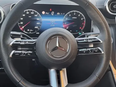 Mercedes-Benz GLC-Class 2024, 17500 км, за 50310.72 USD - фото 8