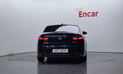 Kia K7 2016, 82035 км, за 7220.69 USD