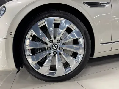 Bentley Flying Spur 2021, 29000 км, за 135864.22 USD - фото 18
