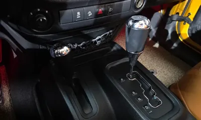 Jeep Wrangler 2014, 158348 км, за 12223.32 USD - фото 9