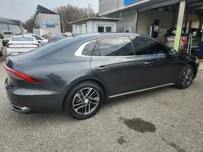 Hyundai Grandeur 2020, 125238 км, за 12034.88 USD