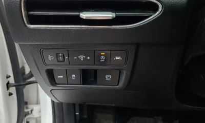 Hyundai Sonata 2020, 288030 км, за 6055.87 USD - фото 19