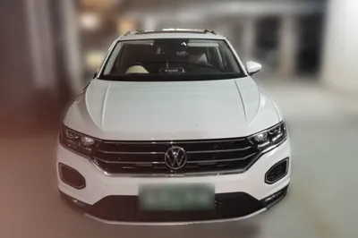 Volkswagen T-Roc 2021, 31700 км, за 16943 USD
