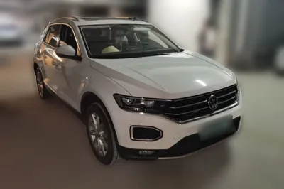 Volkswagen T-Roc 2021, 31700 км, за 16943 USD