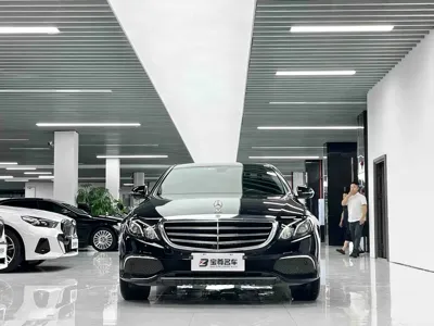 Mercedes-Benz E-Class 2020, 86000 км, за 30371.67 USD