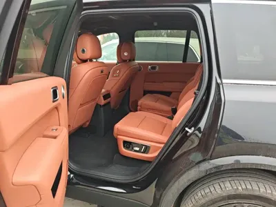 Li Auto Li L9 2025, 6000 км, за 52528.1 USD