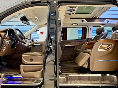 Mercedes-Benz V-Class 2021, 60000 км, за 37962.77 USD - фото 6