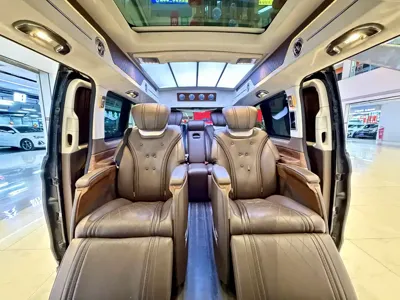 Mercedes-Benz V-Class 2021, 60000 км, за 37962.77 USD - фото 13