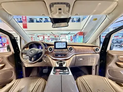 Mercedes-Benz V-Class 2021, 60000 км, за 37962.77 USD - фото 19