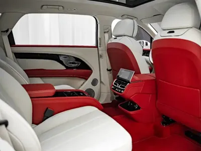 Bentley Bentayga 2025, 4000 км, за 439661.87 USD - фото 16