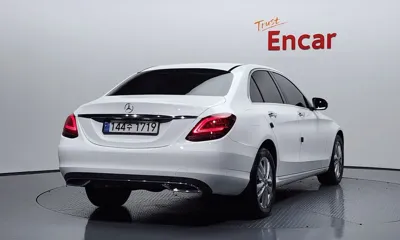 Mercedes-Benz C-Class 2020, 64679 км, за 15239.09 USD