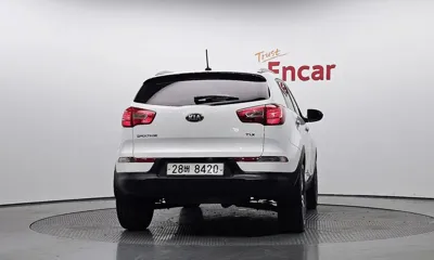Kia Sportage 2012, 108813 км, за 4266.77 USD