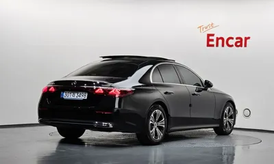 Mercedes-Benz E-Class 2024, 39227 км, за 33088.46 USD