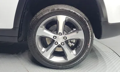 Jeep Cherokee 2023, 16038 км, за 27089.52 USD
