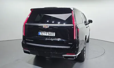 Cadillac Escalade 2023, 31386 км, за 56921.73 USD