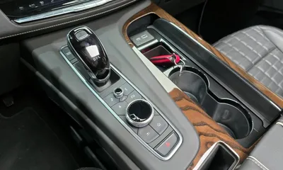 Cadillac Escalade 2023, 31386 км, за 56921.73 USD - фото 9