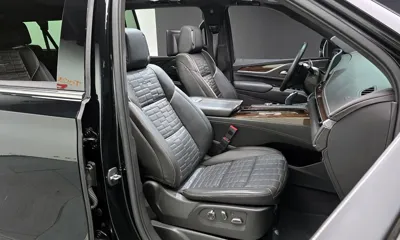 Cadillac Escalade 2023, 31386 км, за 56921.73 USD - фото 12