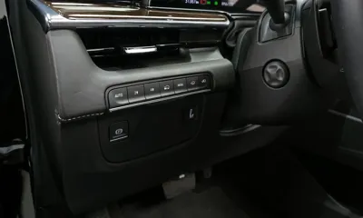 Cadillac Escalade 2023, 31386 км, за 56921.73 USD - фото 14